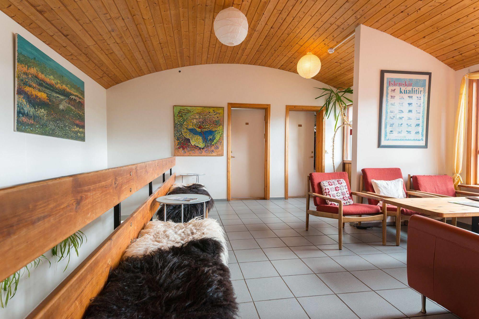 Brekkulaekur Guesthouse Hunathing Vestra المظهر الخارجي الصورة