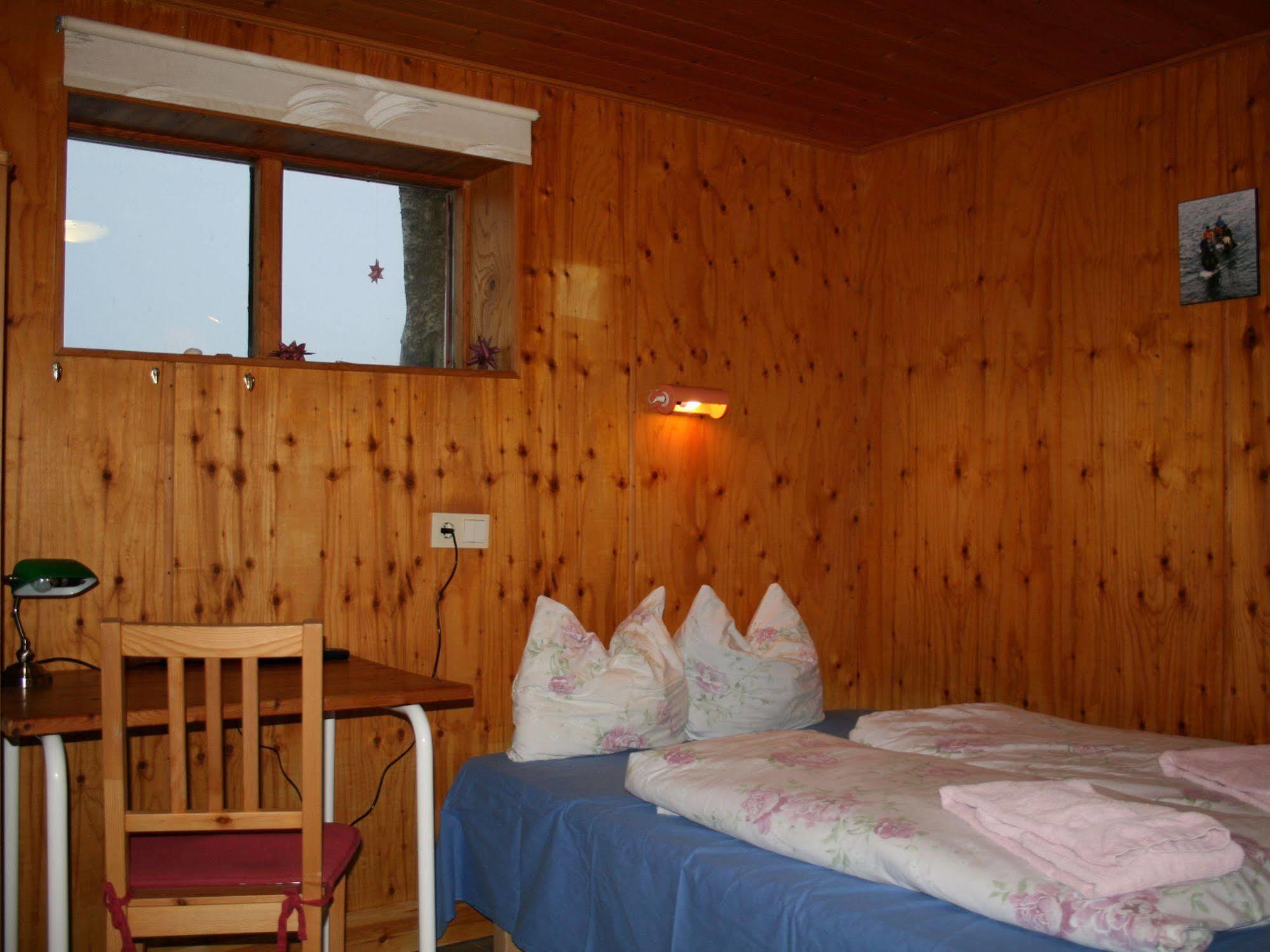 Brekkulaekur Guesthouse Hunathing Vestra المظهر الخارجي الصورة